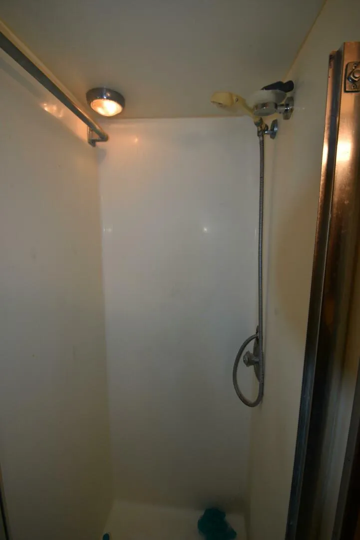 Slide: The Image of Hatteras 46 Convertible 1978 - 5154342