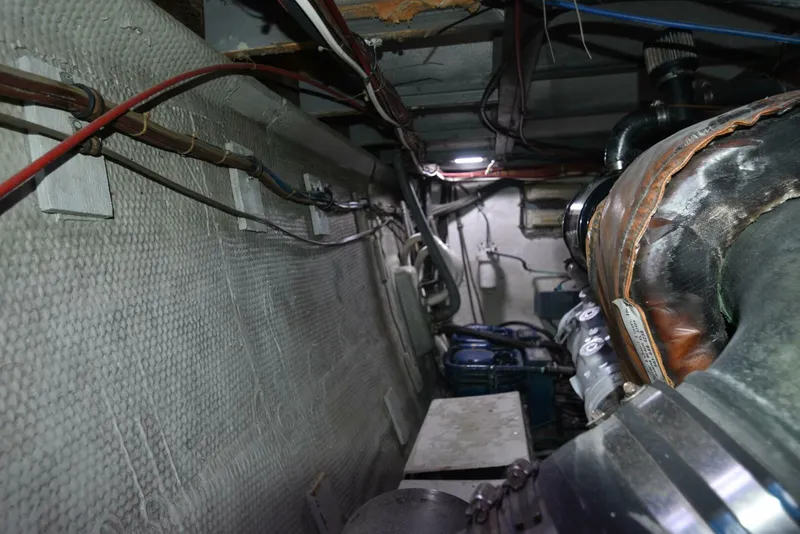 Slide: The Image of Hatteras 46 Convertible 1978 - 5154367