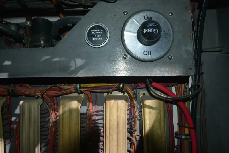 Slide: The Image of Hatteras 46 Convertible 1978 - 5154370