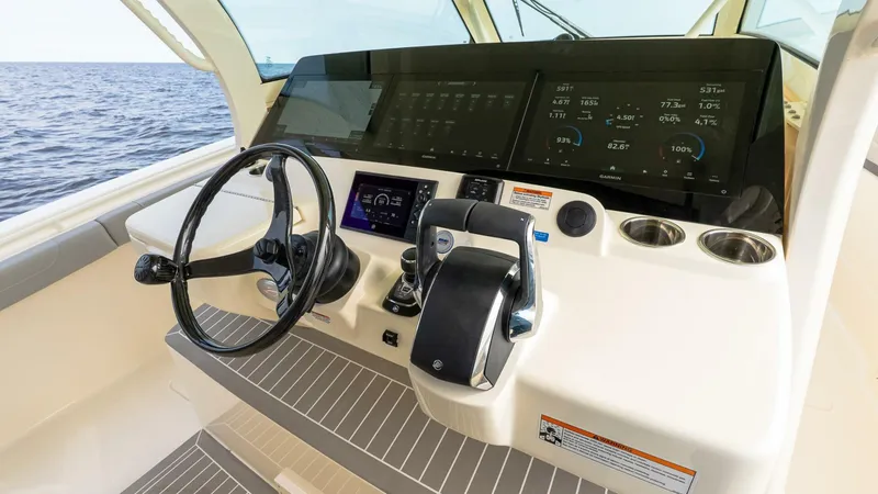 Slide: The Image of Scout 425 LXF 2025 - 5155214