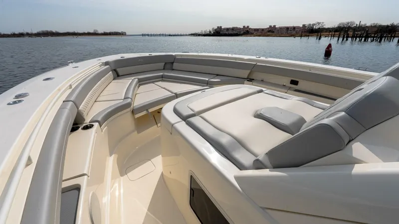 Slide: The Image of Scout 425 LXF 2025 - 5155228