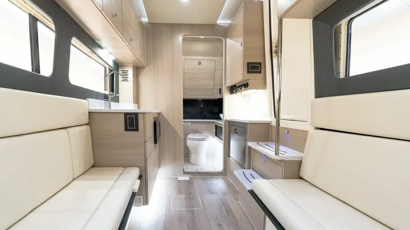 Slide: The Image of Scout 425 LXF 2025 - 5155229