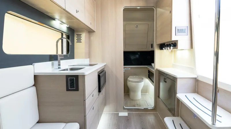 Slide: The Image of Scout 425 LXF 2025 - 5155230