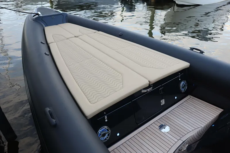 Slide: The Image of Ribco Seafarer 36 X Outboard 2023 - 5156997