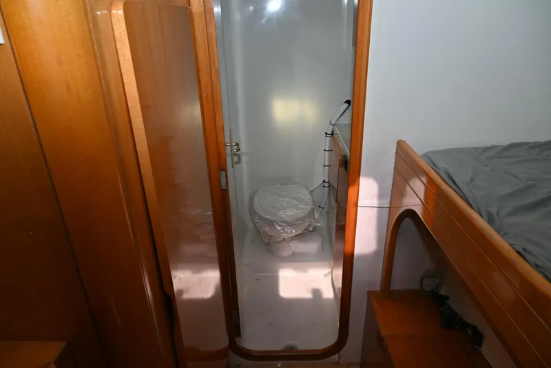 Slide: The Image of Privilege 42 1998 - 5159763