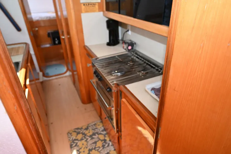 Slide: The Image of Privilege 42 1998 - 5159766