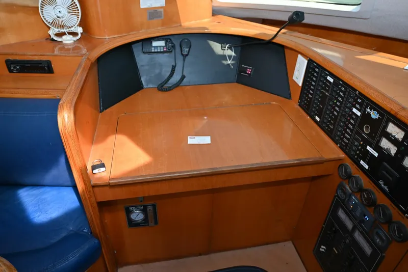 Slide: The Image of Privilege 42 1998 - 5159779