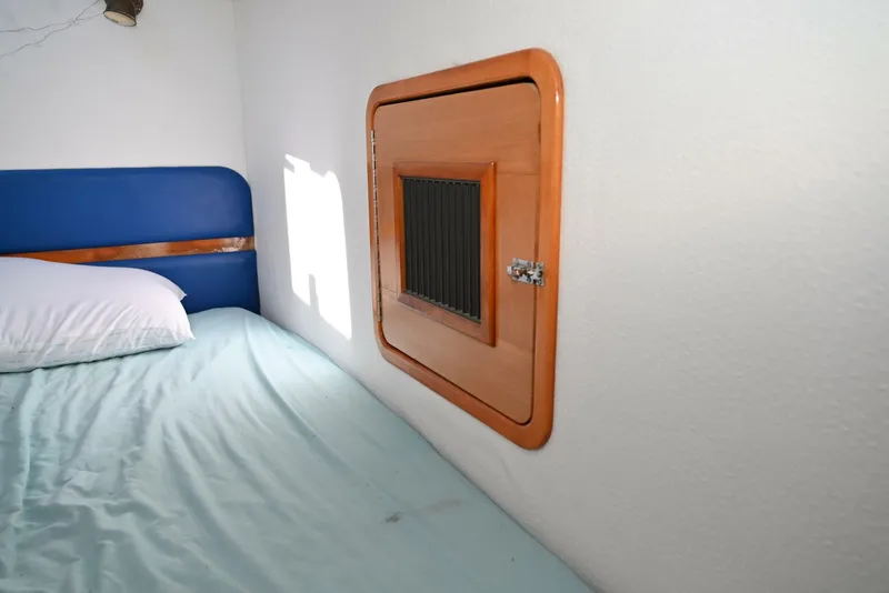 Slide: The Image of Privilege 42 1998 - 5159787