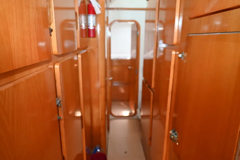 Slide: The Image of Privilege 42 1998 - 5159791