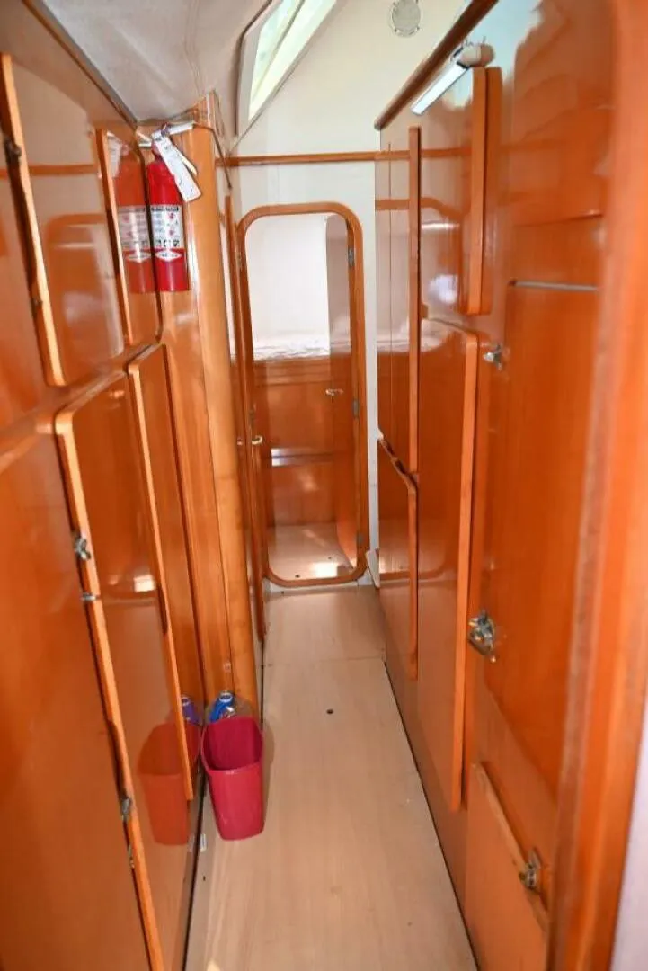 Slide: The Image of Privilege 42 1998 - 5159792