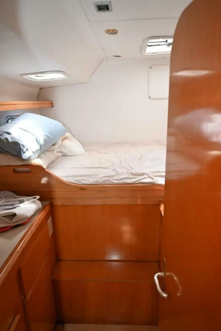 Slide: The Image of Privilege 42 1998 - 5159795