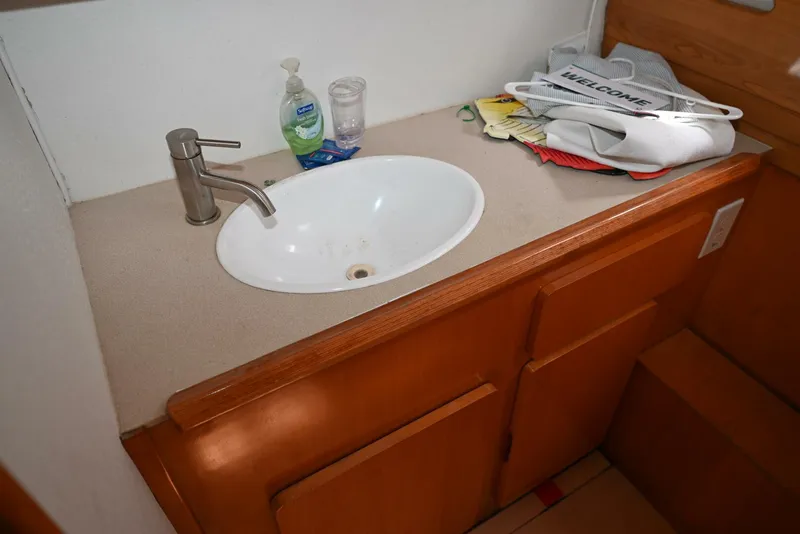 Slide: The Image of Privilege 42 1998 - 5159797