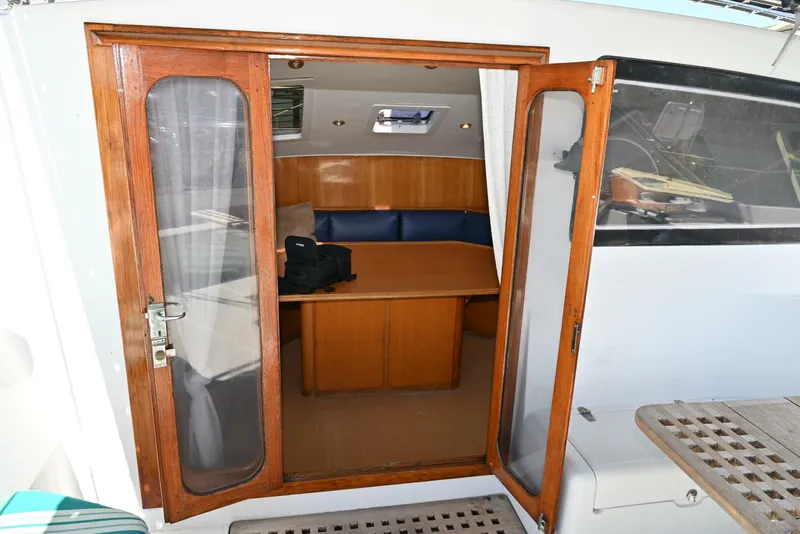 Slide: The Image of Privilege 42 1998 - 5159801