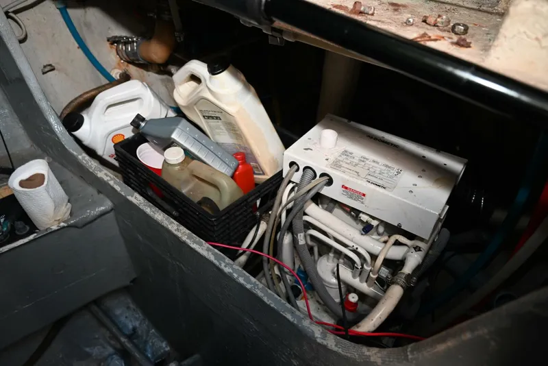 Slide: The Image of Privilege 42 1998 - 5159810