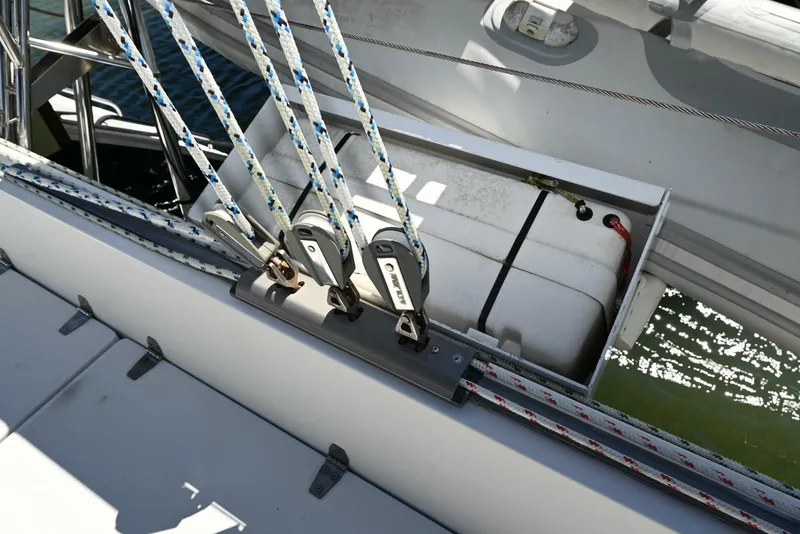 Slide: The Image of Privilege 42 1998 - 5159819