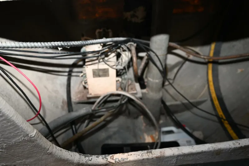 Slide: The Image of Privilege 42 1998 - 5159822