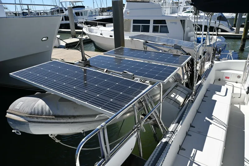 Slide: The Image of Privilege 42 1998 - 5159833