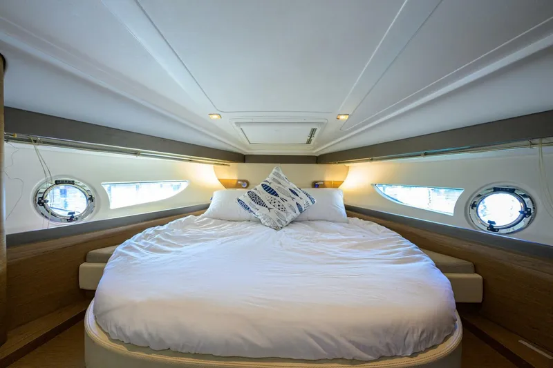 Slide: The Image of Beneteau 38 GT - Cabin, Berth 2015 Beneteau 38 GT  - 5157250