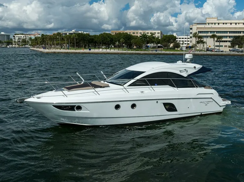 Slide: The Image of Beneteau 38 GT - Profile 2015 Beneteau 38 GT - 7680266