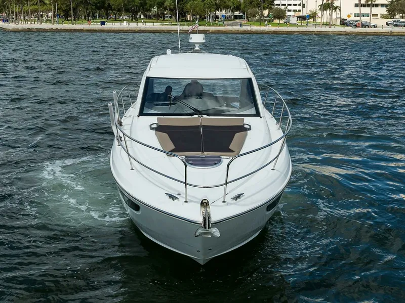 Slide: The Image of Beneteau 38 GT - Profile 2015 Beneteau 38 GT - 7680265