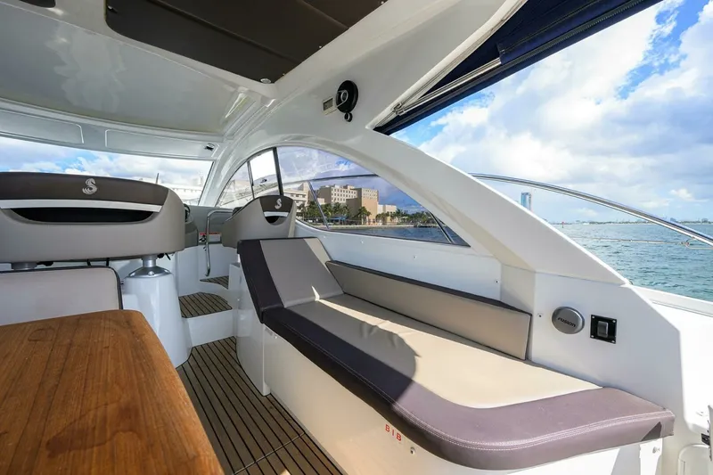 Slide: The Image of Beneteau 38 GT - Helm Deck Seating 2015 Beneteau 38 GT - 7680237