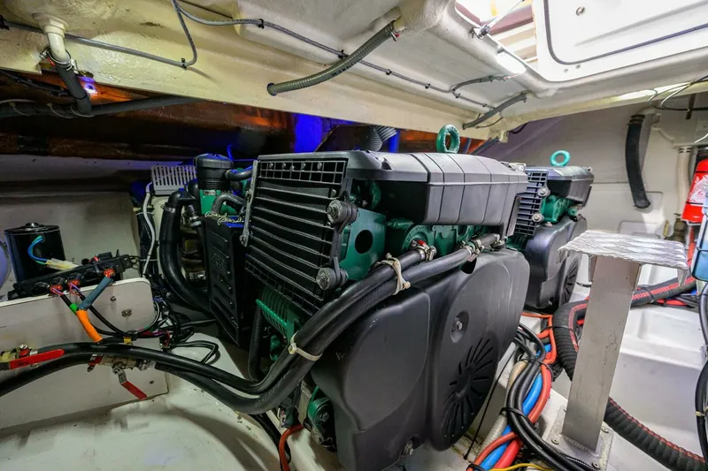Slide: The Image of Beneteau 38 GT - Engine Room 2015 Beneteau 38 GT - 7680261
