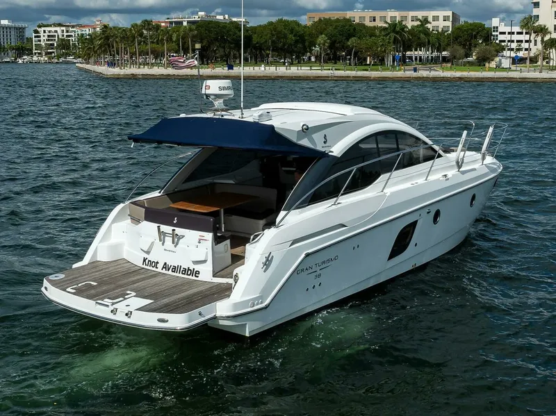 Slide: The Image of Beneteau 38 GT - Profile 2015 Beneteau 38 GT - 7680270