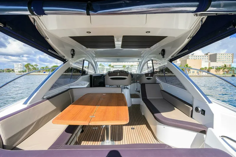 Slide: The Image of Beneteau 38 GT - Helm Deck Seating 2015 Beneteau 38 GT - 7680242