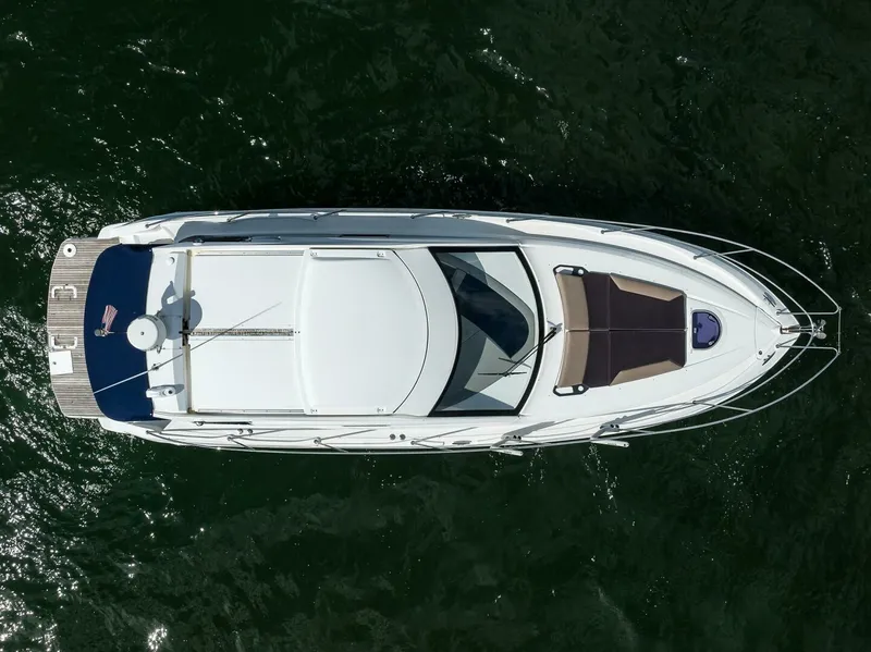Slide: The Image of Beneteau 38 GT - Aerial Profile 2015 Beneteau 38 GT - 7680271