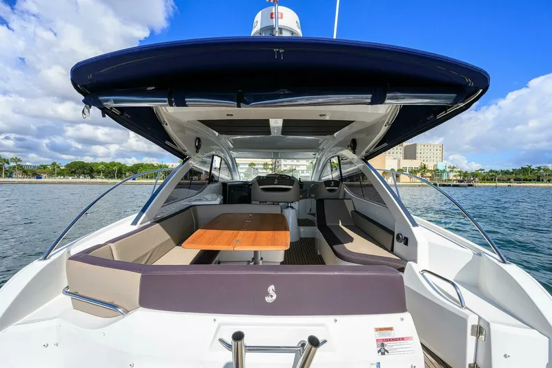 Slide: The Image of Beneteau 38 GT - Helm Deck Seating 2015 Beneteau 38 GT - 7680239
