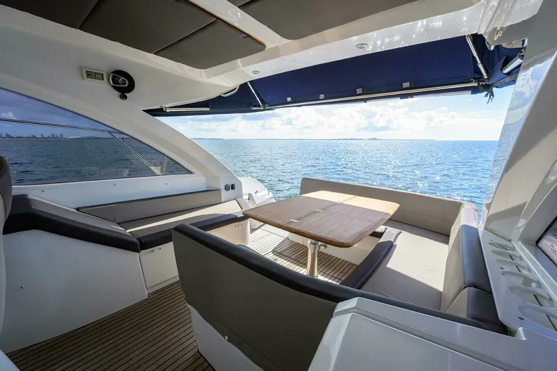Slide: The Image of Beneteau 38 GT - Helm Deck Seating 2015 Beneteau 38 GT - 7680246