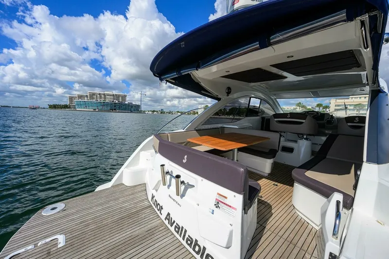Slide: The Image of Beneteau 38 GT - Transom 2015 Beneteau 38 GT - 7680240