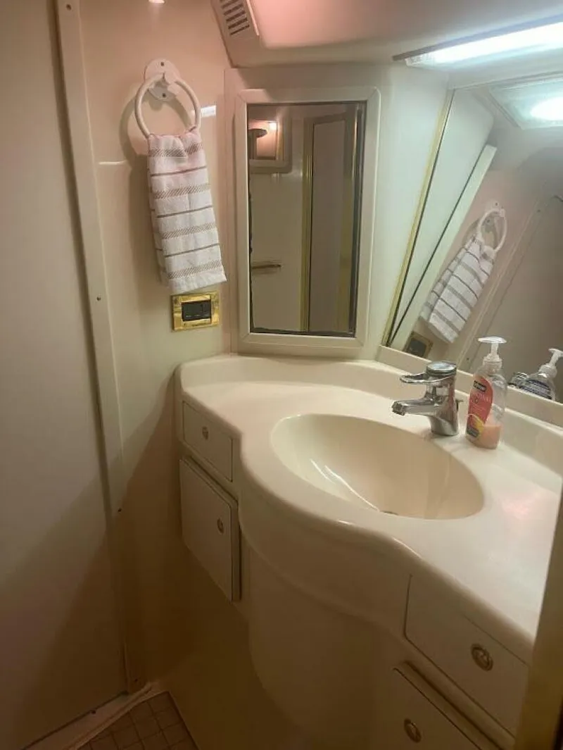 Slide: The Image of Sea Ray 50 1998 - 5158332