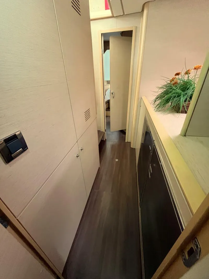 Slide: The Image of Lagoon 500 2010 - 5161835