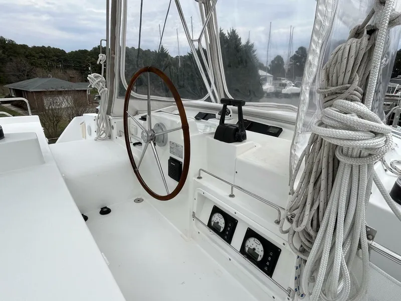 Slide: The Image of Lagoon 500 2010 - 5159223