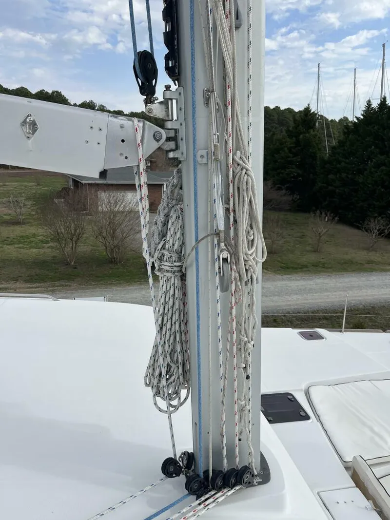 Slide: The Image of Lagoon 500 2010 - 5160969