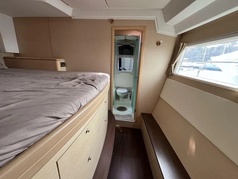 Slide: The Image of Lagoon 500 2010 - 5161639