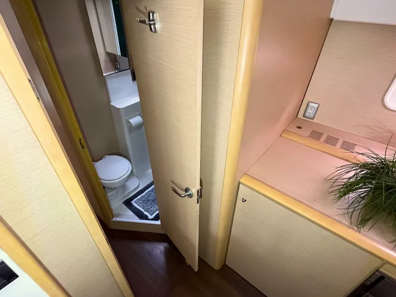 Slide: The Image of Lagoon 500 2010 - 5161813