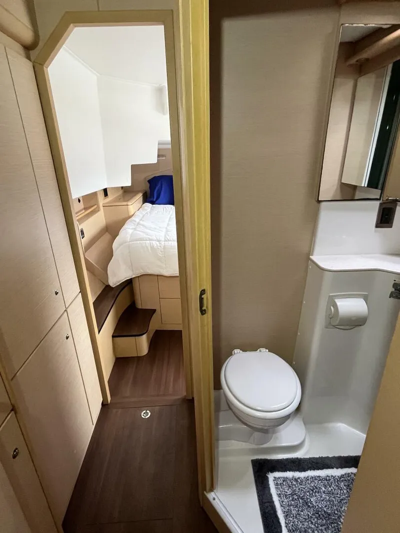 Slide: The Image of Lagoon 500 2010 - 5161819