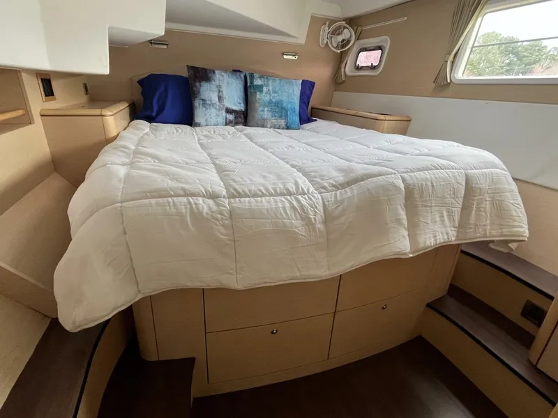 Slide: The Image of Lagoon 500 2010 - 5161822