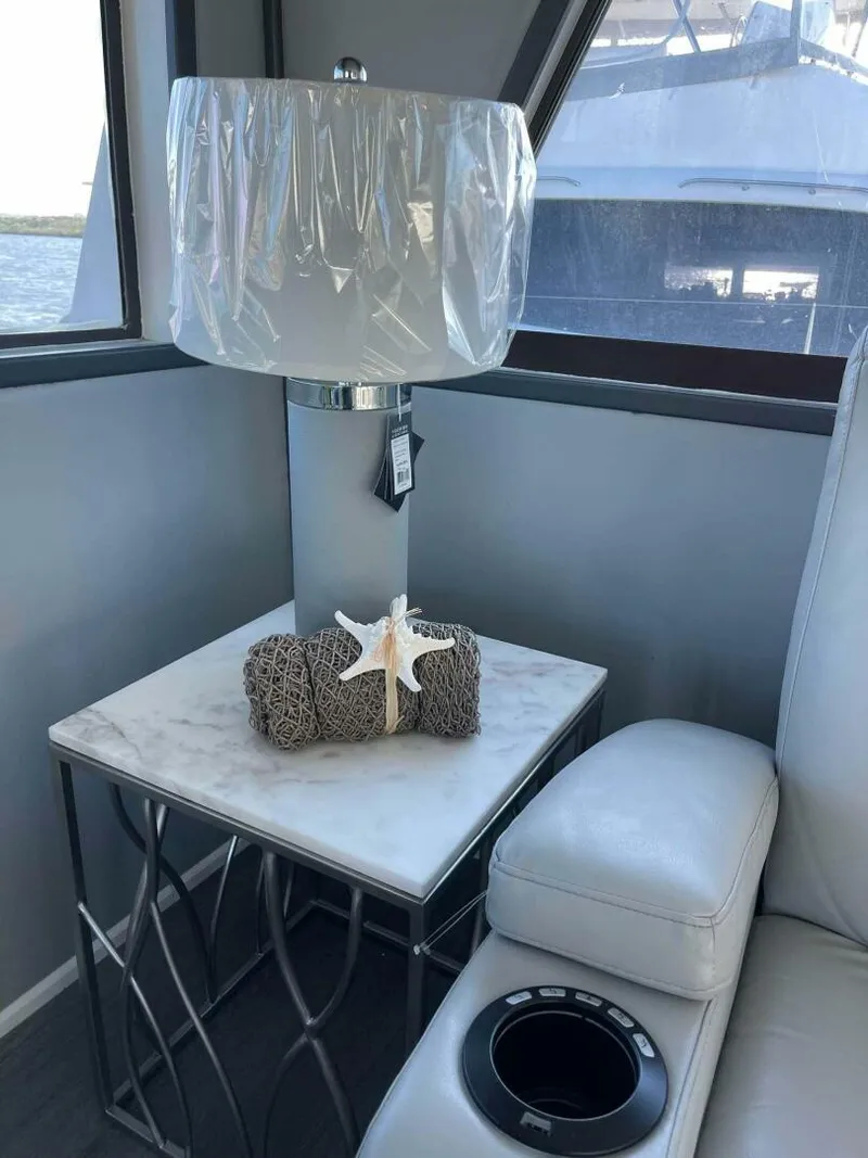 Slide: The Image of Hatteras 63 1987 - 5160070