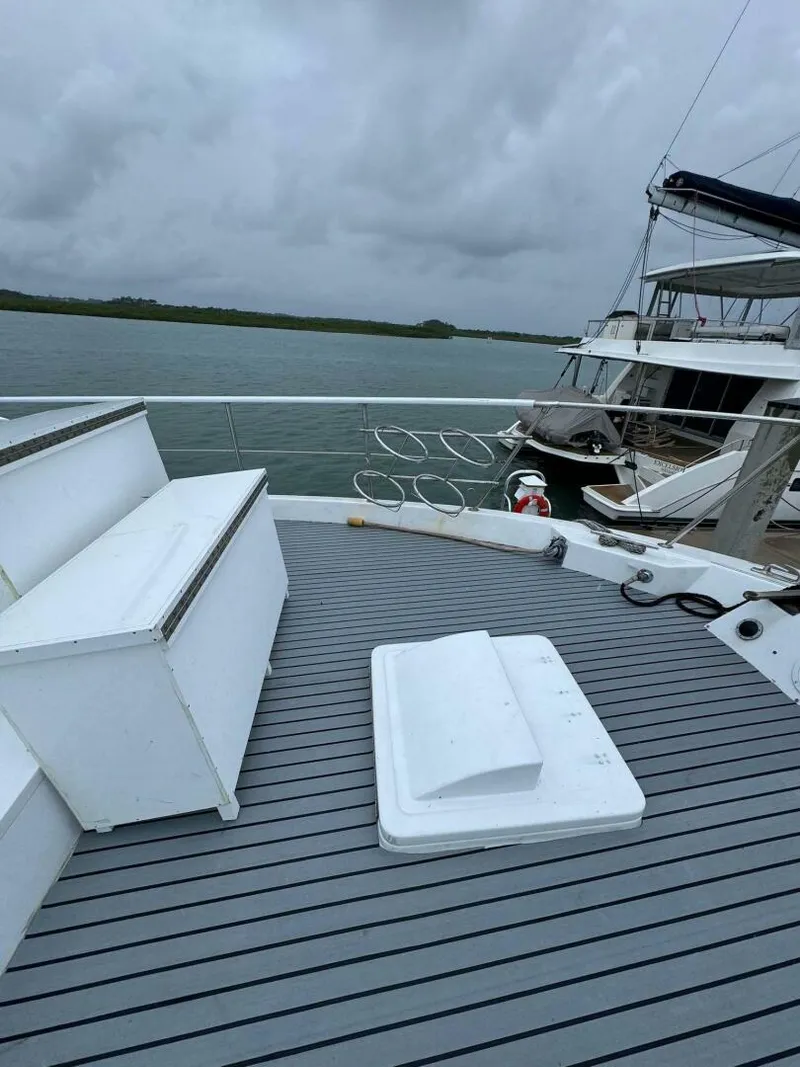 Slide: The Image of Hatteras 63 1987 - 5160075