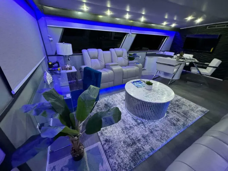 Slide: The Image of Hatteras 63 1987 - 5160078