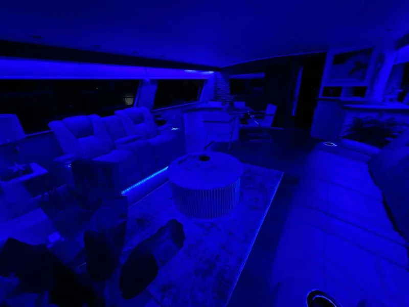 Slide: The Image of Hatteras 63 1987 - 5160090