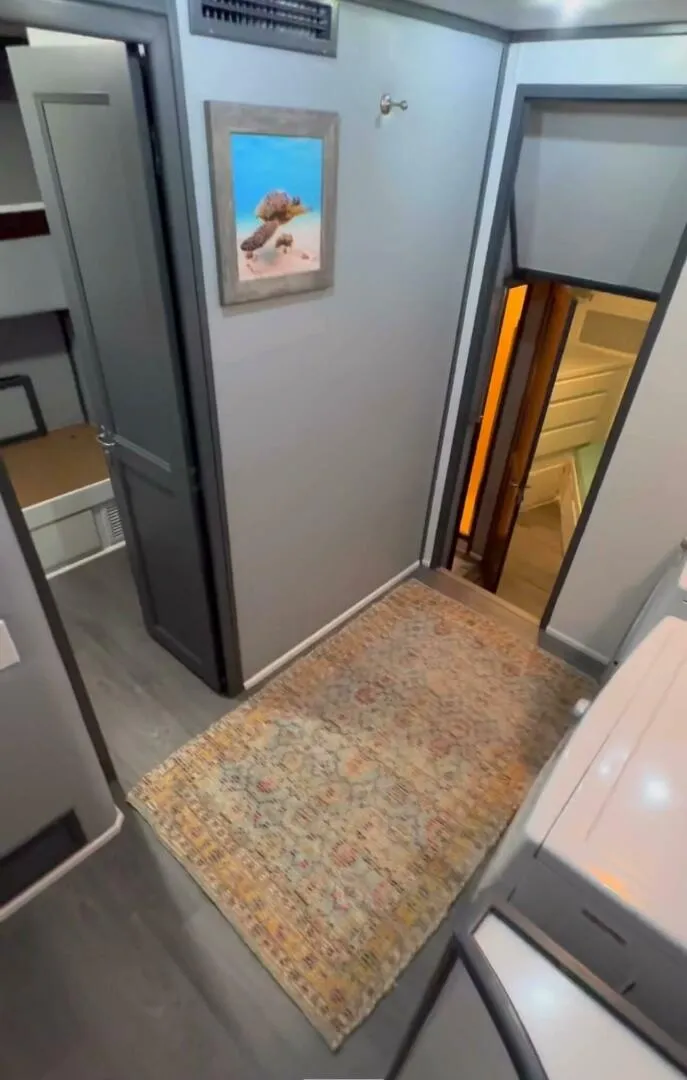 Slide: The Image of Hatteras 63 1987 - 5160232