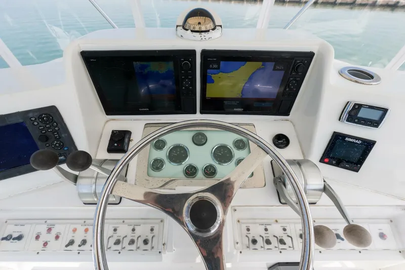 Slide: The Image of 2000 Cabo 35 23 - 5159134