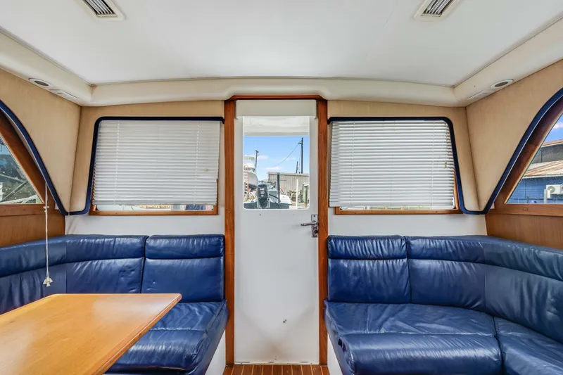 Slide: The Image of 2000 Cabo 35 29 - 5159145