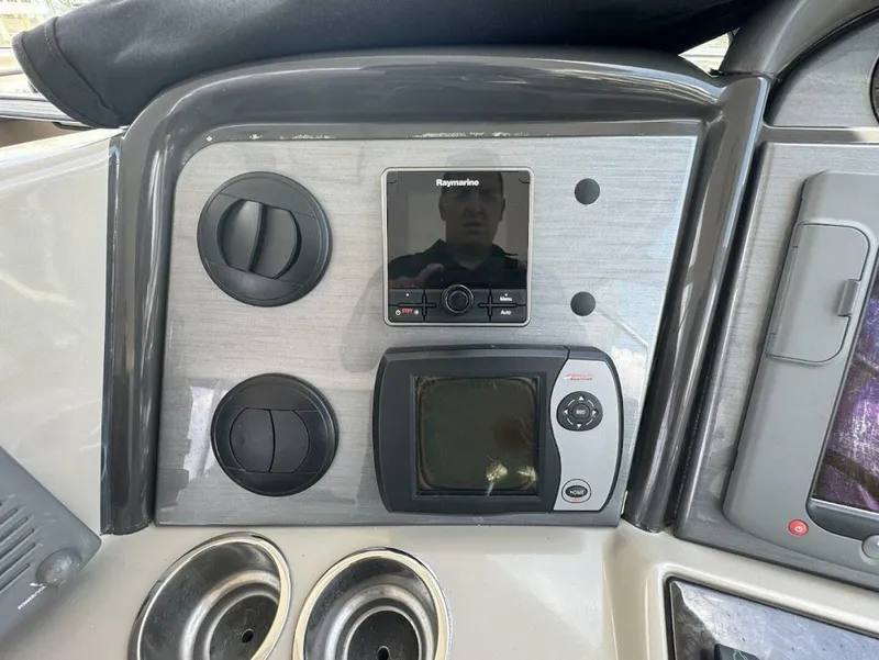 Slide: The Image of Sea Ray 40 Motoryacht 2006 - 5159172