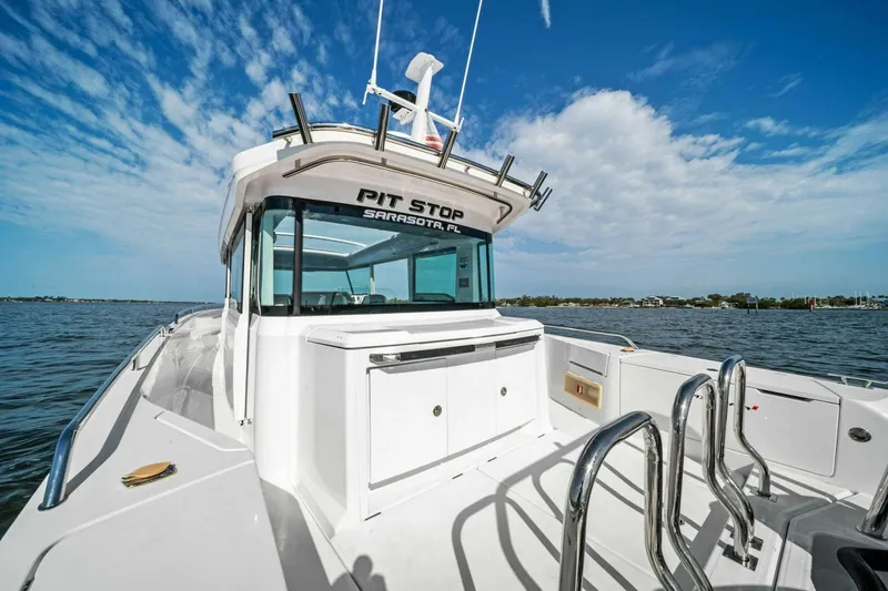 Slide: The Image of 2022 37 Axopar Cross Cabin - 5160227