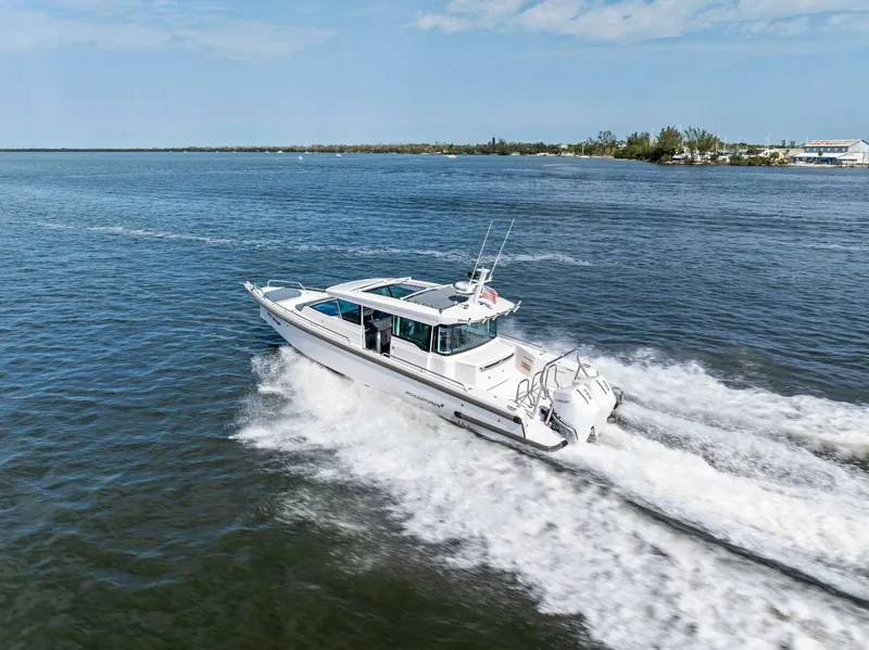 Slide: The Image of 2022 37 Axopar Cross Cabin - 5160330